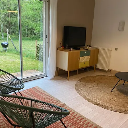 logement avec accès piscine Chaumont-sur-Tharonne Extérieur photo